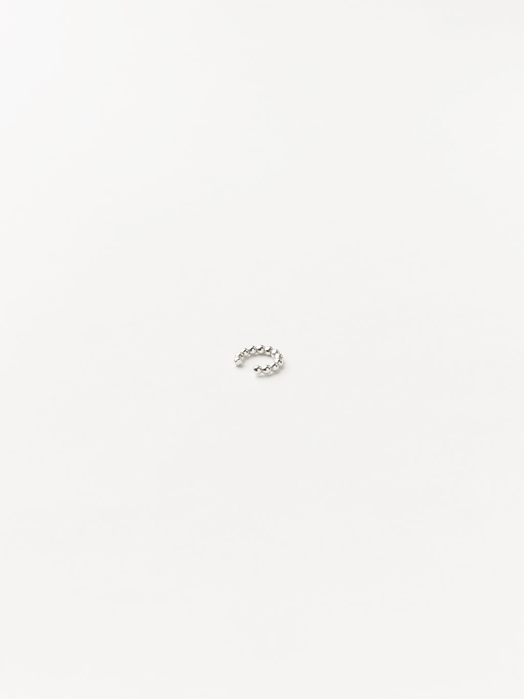 Ear cuff single dots