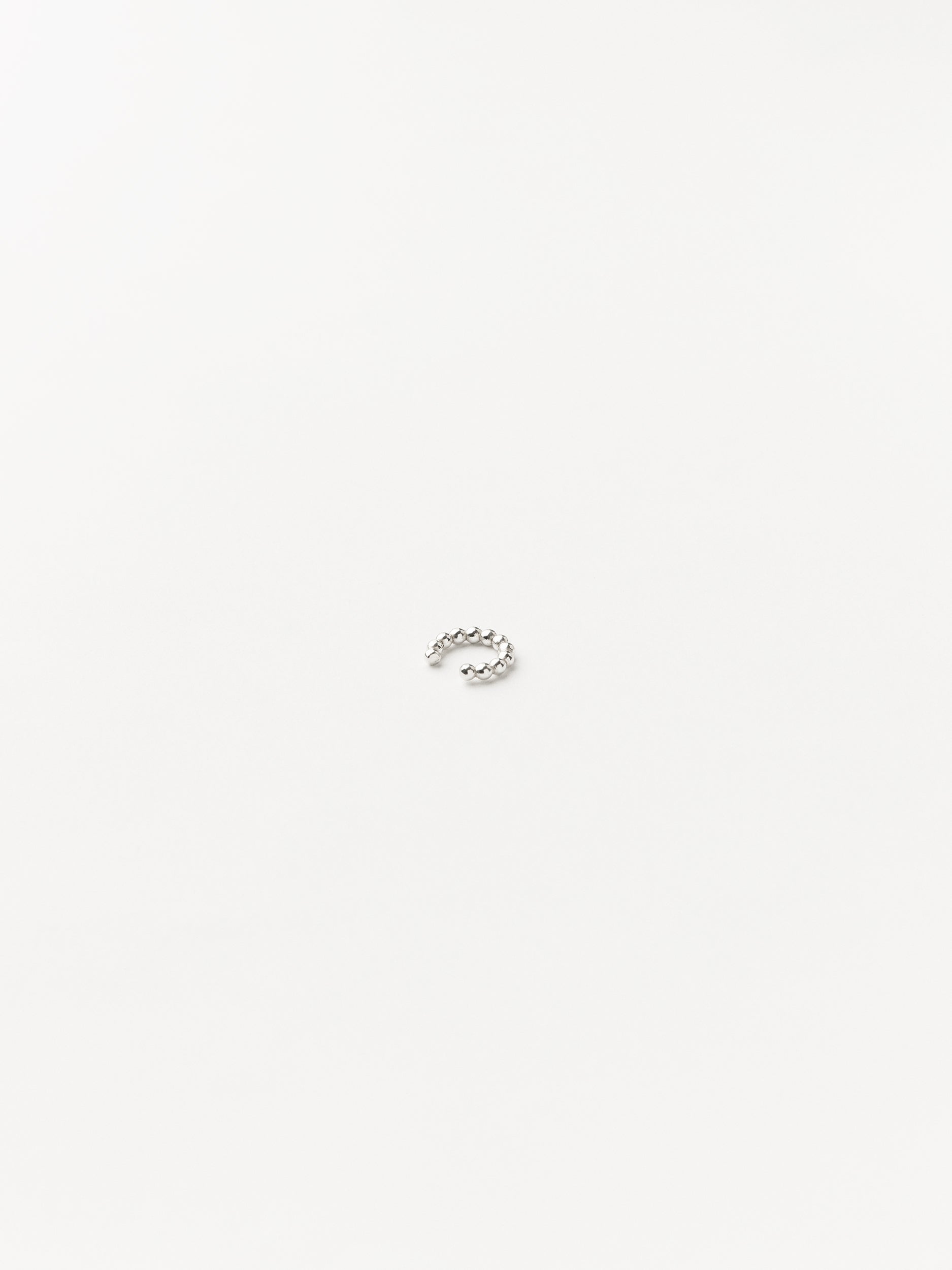 Ear cuff single dots